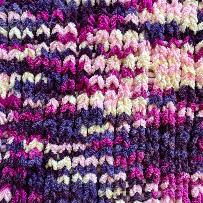 Lion Brand Yarns Cover Story Favorite Blanket - Grape Soda