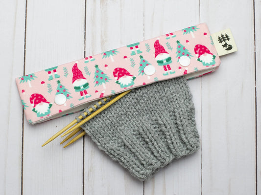 Fox & Pine Stitches Douple Pointed Needle Holder - Festive Gnome