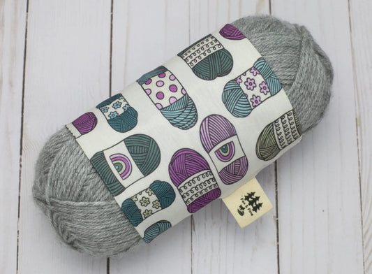 Fox & Pine Stitches Yarn Sweater - Yarn Skein