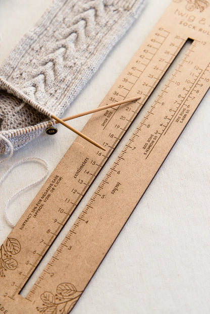 Twig & Horn Sock Ruler