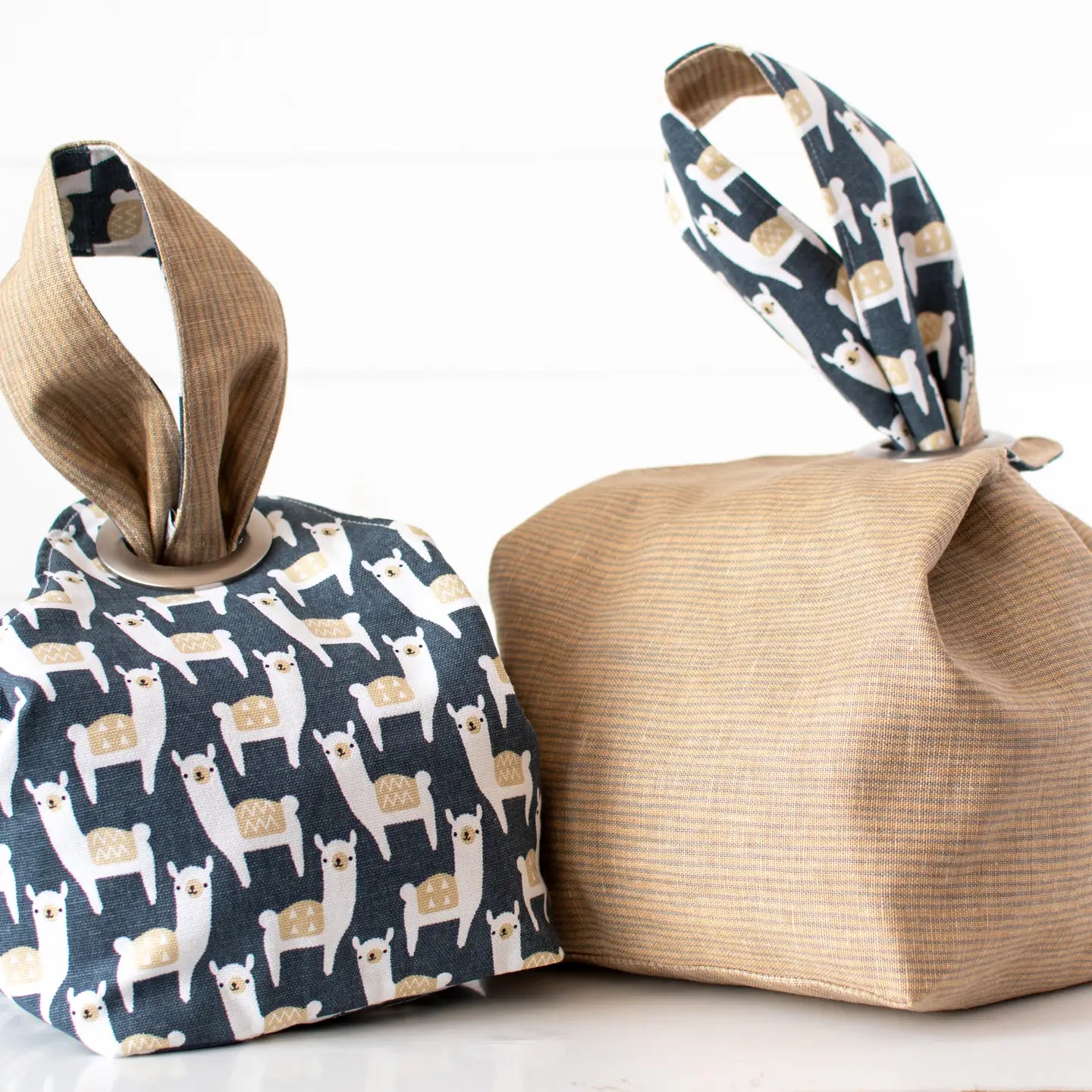 Binkwaffle Dumpling Bag - Alpacas